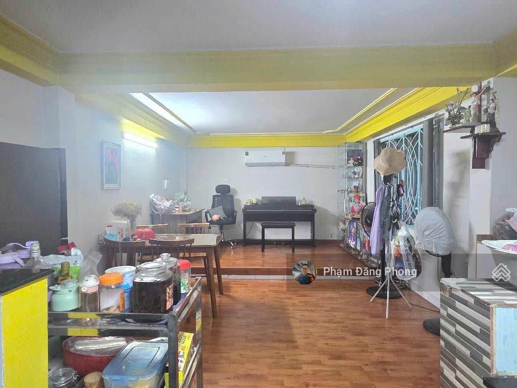 Mặt tiền kinh doanh sầm uất  khu vip  5 tầng btct  ngang 8m vuông vức,  hoàn công