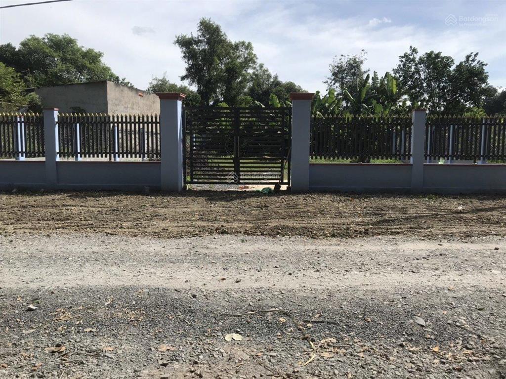 Cần bán gấp đất tại củ chi, xã phú hòa đông, dt 17.5x36m thổ cư 300m2