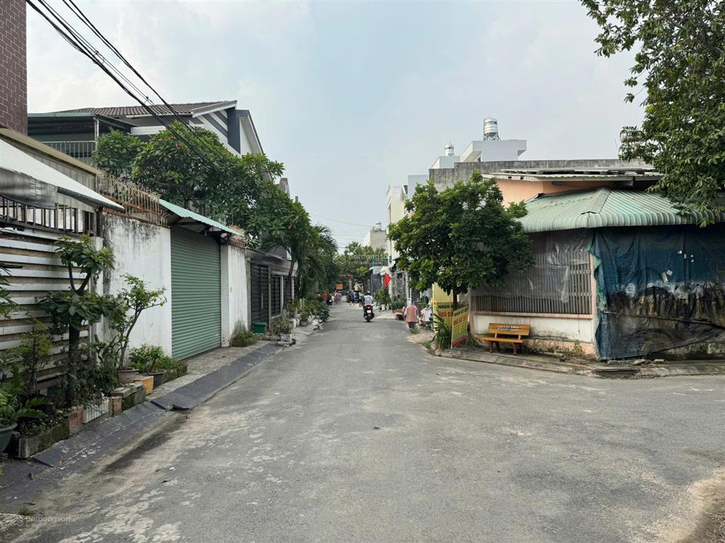 Bán đất tại xã xuân thới đông 10x17 đất ở 100% hóc môn tphcm