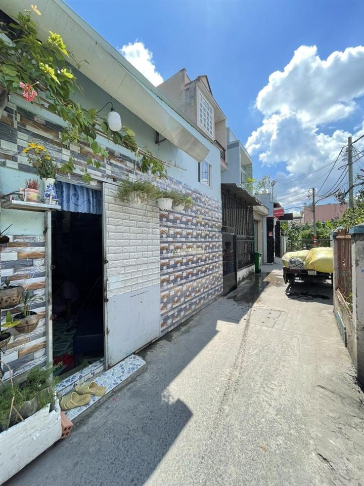Bán nhà phố 17/1q, hẻm 70k, hưng lân, hóc môn, 2,8 tỷ, 121m2