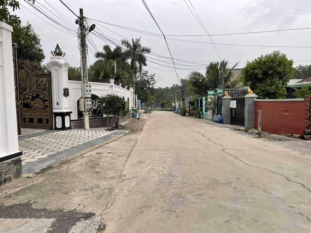 Bán nhà riêng tại hoàng việt, 3 tỷ vnd, 200m2, view đẹp, chính chủ