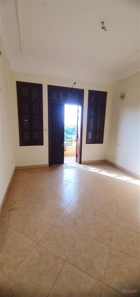 Cho thuê liền kề 60m2x4t, 4pn đh nl tại nguyễn xiển, 16 triệu/tháng ô tô tránh