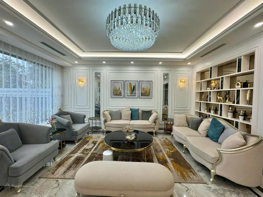 Chính chủ cần bán căn biệt thự song lập 168m2 full nội thất bên hồ harmony  0903 257 ***