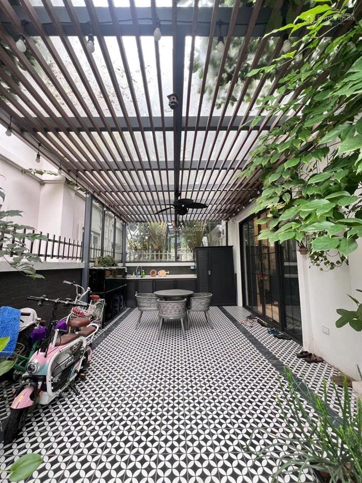 Biệt thự song lập vinhomes riverside full nội thất có thang máy  0903 257 ***