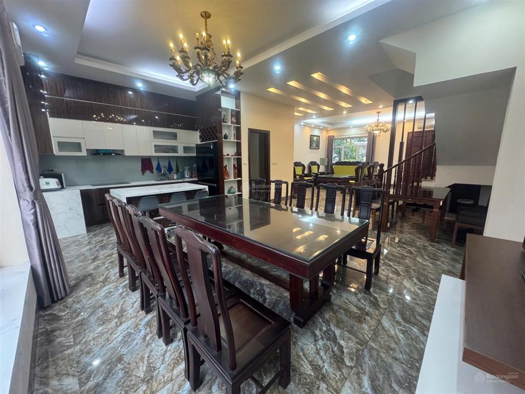 Biệt thự song lập hoa lan 210m² full nội thất giá 50tr/tháng  0903 257 ***