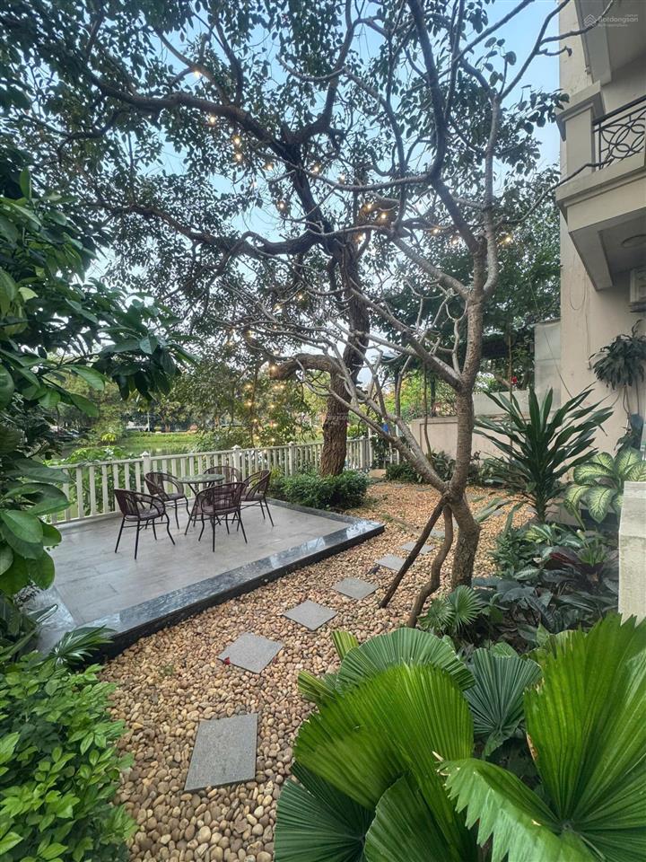 Biệt thự song lập hoa lan 210m² full nội thất giá 50tr/tháng  0903 257 ***