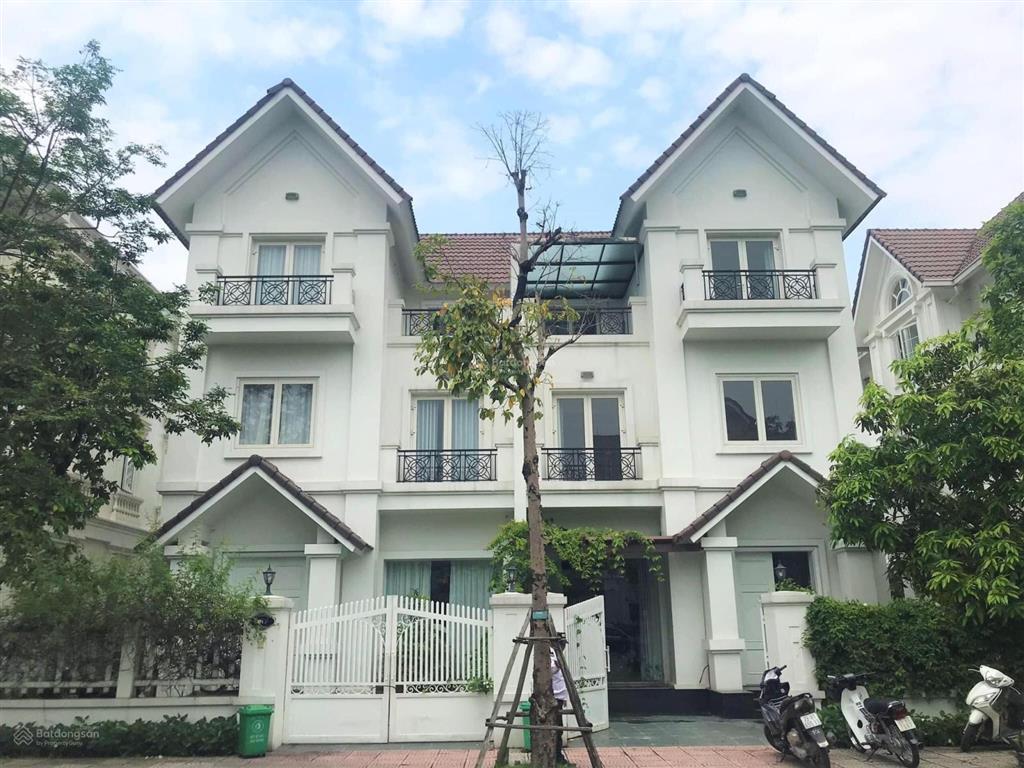 Chính chủ bán nhanh biệt thự song lập hoa sữa 215m2 đã hoàn thiện giá chỉ 395tr/m2  0903 257 ***