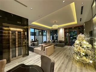 Chính chủ bán biệt thự song lập nhỏ bên hồ 128m2 full nội thất có thang máy  0903 257 ***