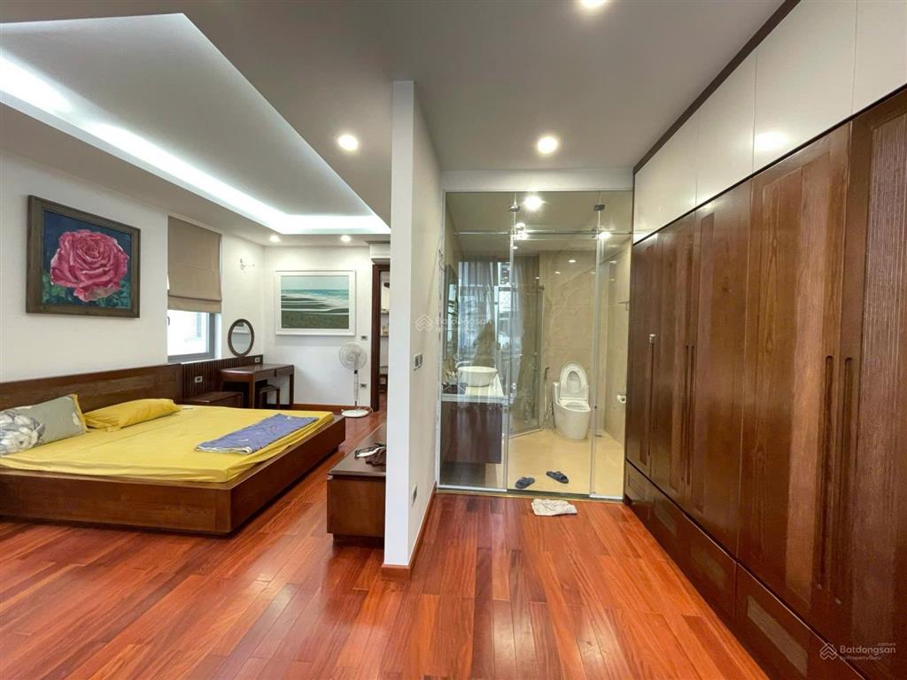 Cho thuê biệt thự song lập nguyệt quế bên hồ full nội thất, có thang máy  0903 257 ***