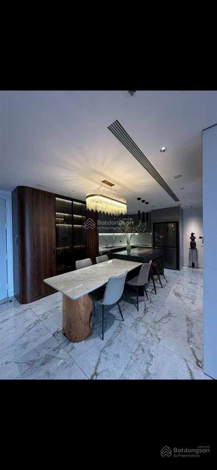 Chủ nhà cần cho thuê căn hộ cao cấp 3pn với diện tích 135m2 full nội thất vinhomes symphony