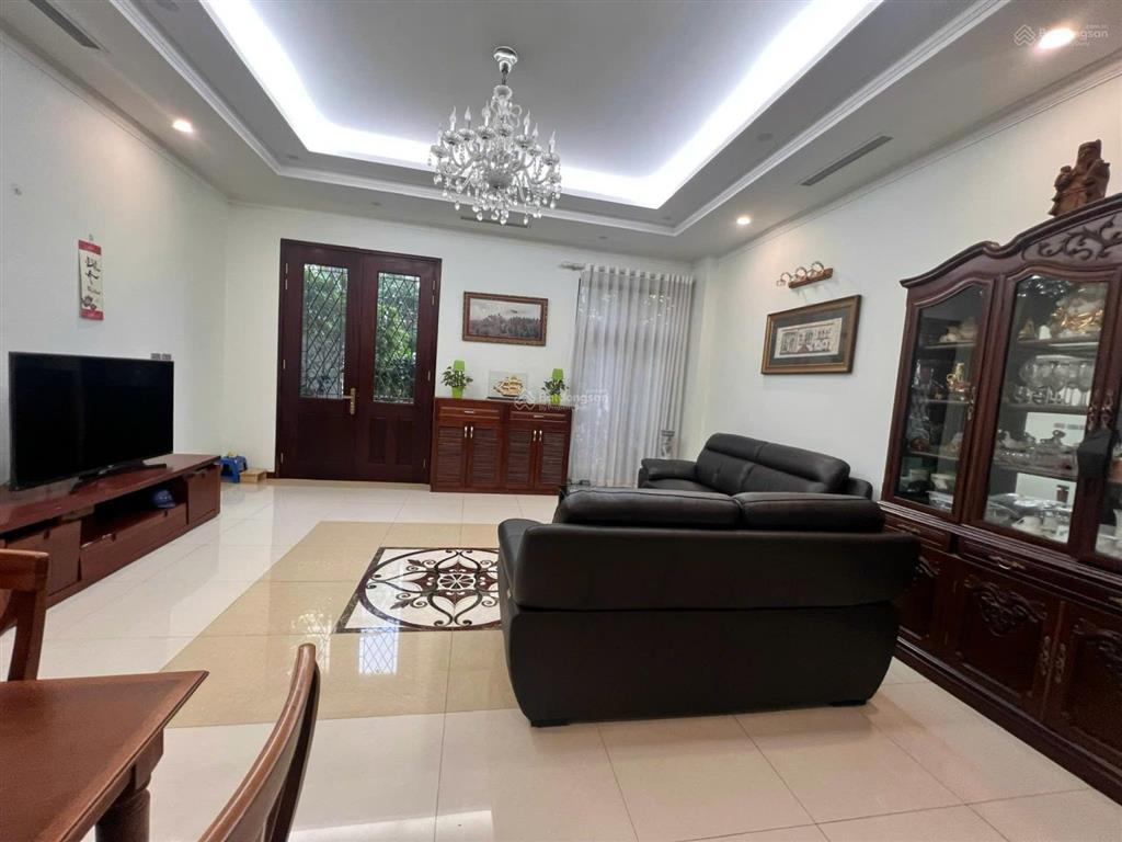 Cho thuê biệt thự liền kề bên hồ harmony full nội thất giá 35tr/ tháng  0903 257 ***