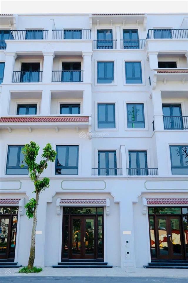 Chính chủ gửi bán cắt lỗ 5 tỷ trên giá hđmb căn nhà phố 63m2 vinhomes cổ loa  0903 257 ***