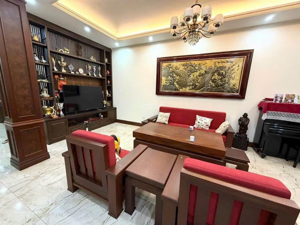 Chính chủ gửi bán nhanh căn bt song lập 213,3m2 full nội thất giá 77 tỷ,  0903 257 ***
