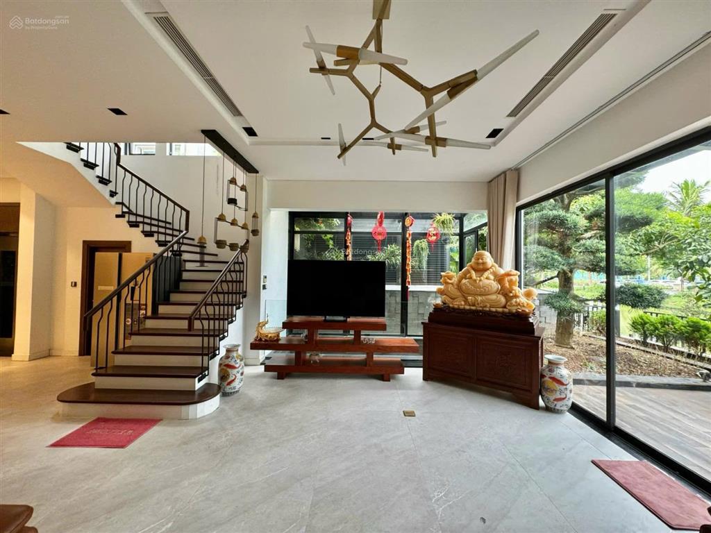 Chính chủ bán gấp biệt thự song lập hs3 full nội thất, view sông cự đẹp  0903 257 ***