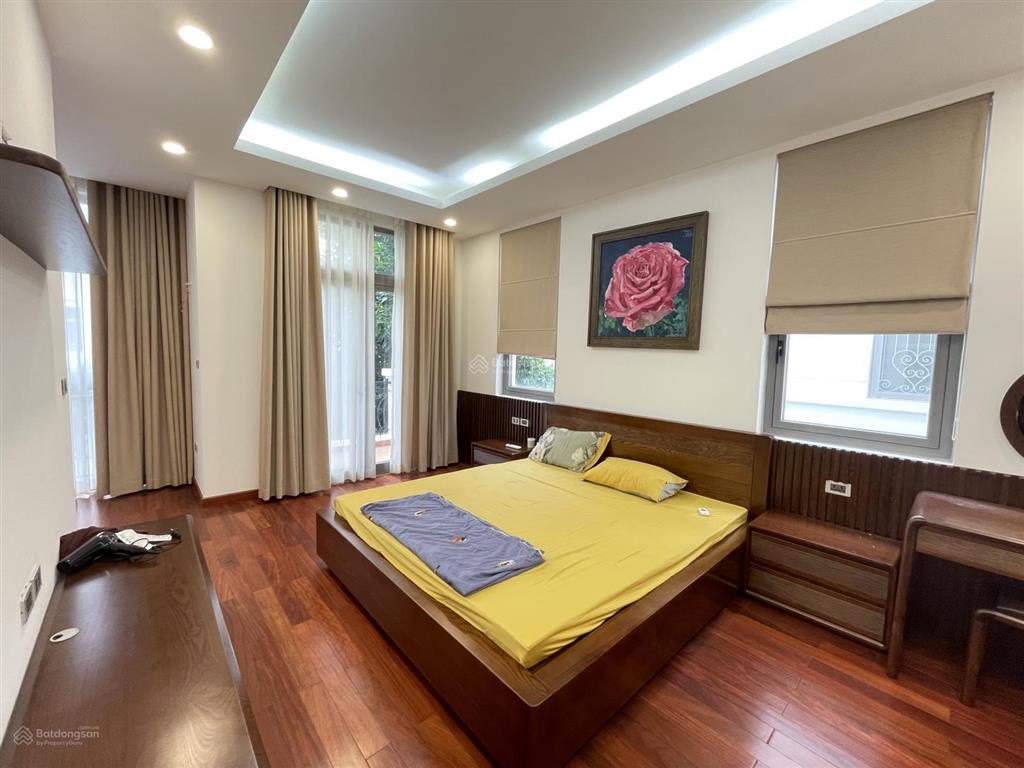 Cho thuê biệt thự song lập vinhomes the harmony full nội thất hiện đại, có thang máy, view hồ