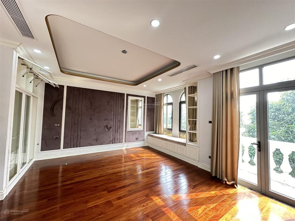 Cho thuê biệt thự song lập vinhomes the harmony view hồ điều hoà 12,5ha giá 45tr/tháng 0903 257 ***