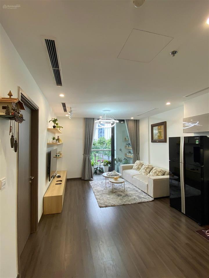 Cho thuê căn hộ cao cấp vinhomes symphony long biên 2 phòng ngủ 2wc  0903 257 ***