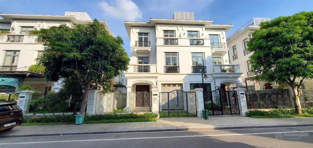 Bán gấp biệt thự vinhomes the harmony 220m2 giá chỉ 260tr/m2.  0903 257 ***