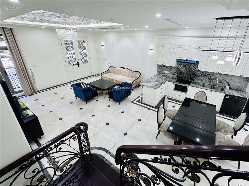 Chính chủ cần tiền bán gấp bt liền kề nguyệt quế bên hồ harmony 90m2 full đồ giá 36 tỷ