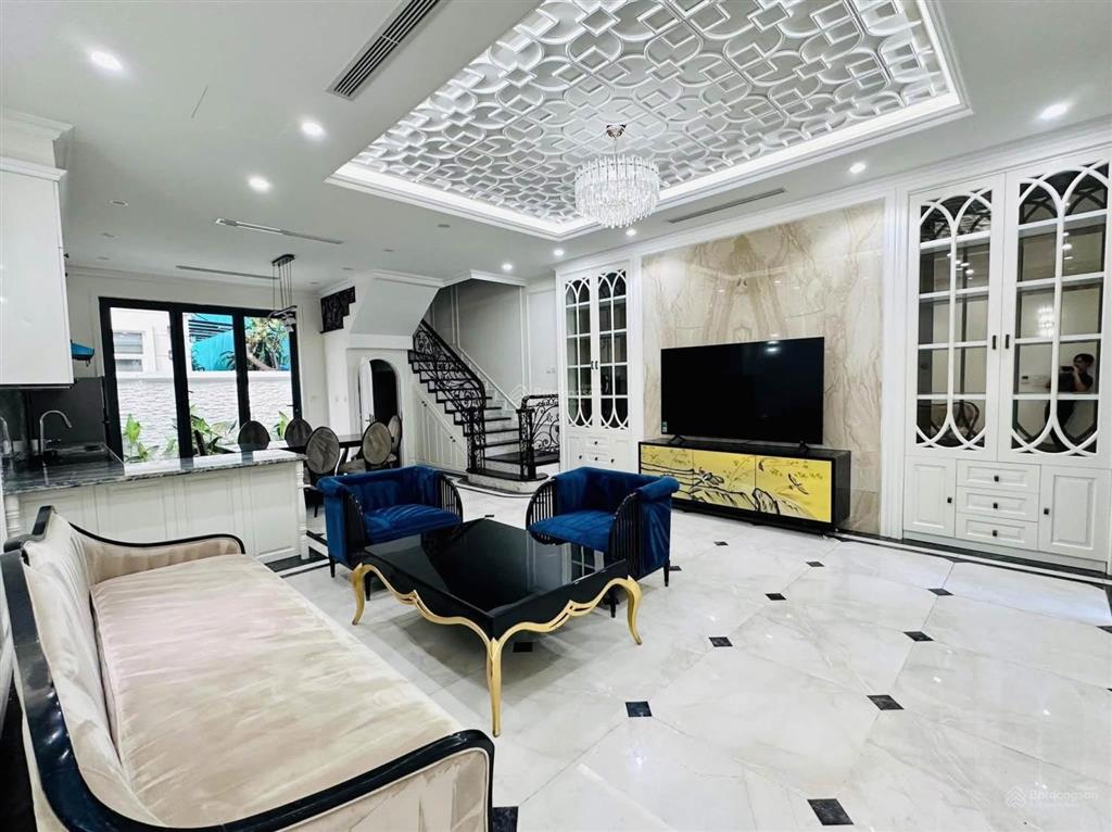 Chính chủ cần tiền bán gấp bt liền kề nguyệt quế bên hồ harmony 90m2 full đồ giá 36 tỷ