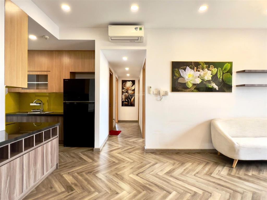 Bán gấp căn 3pn  căn góc full nt giá chỉ 7,950 tỷ bao thuế phí  tháp trung tâm sun avenu