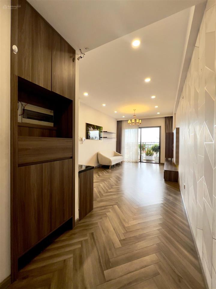 Bán gấp căn 3pn  căn góc full nt giá chỉ 7,950 tỷ bao thuế phí  tháp trung tâm sun avenu