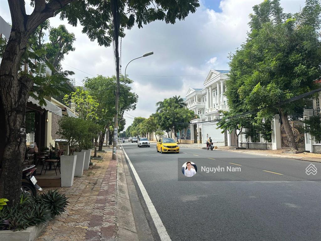 Bán đất mặt sông nguyễn văn hưởng thảo điền quận 2  dt 15x46m (700m2)  giá chỉ 100 tỷ