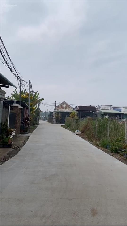 Chính chủ cần bán lô đất đường đal 3m, dân cư hiện hữu. sổ hồng riêng công chứng ngay