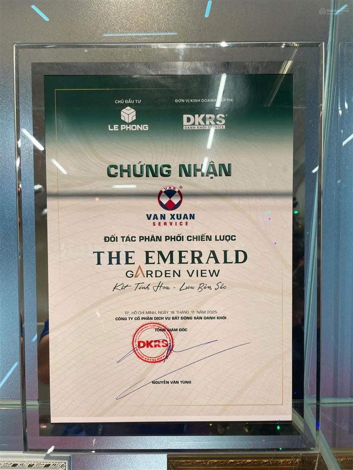 Bán gấp căn 2pn2wc giá tốt view hồ bơi mát mẻ dự án emerald garden view cđt lê phong