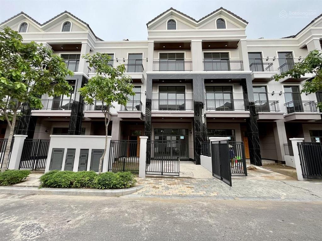 Siêu phẩm biệt thự góc view sông  view hồ bơi gs metro city giá tốt