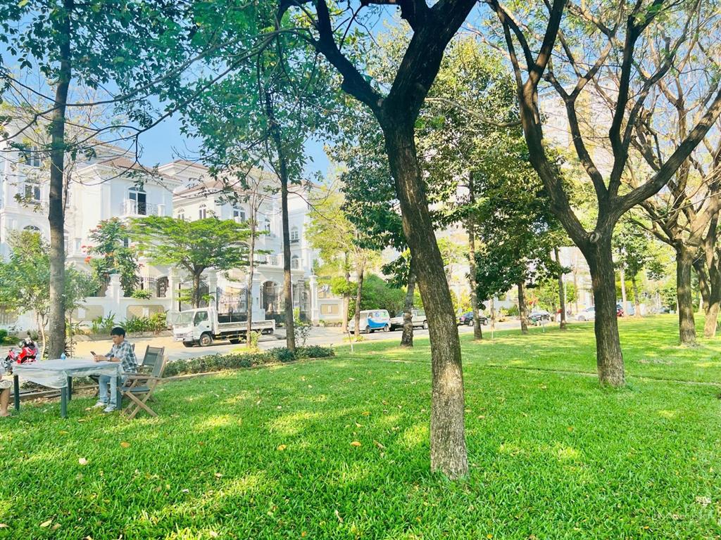 Bán nhanh biệt thự song lập kdc cityland chỉ 49,9 tỷ không có căn thứ 2