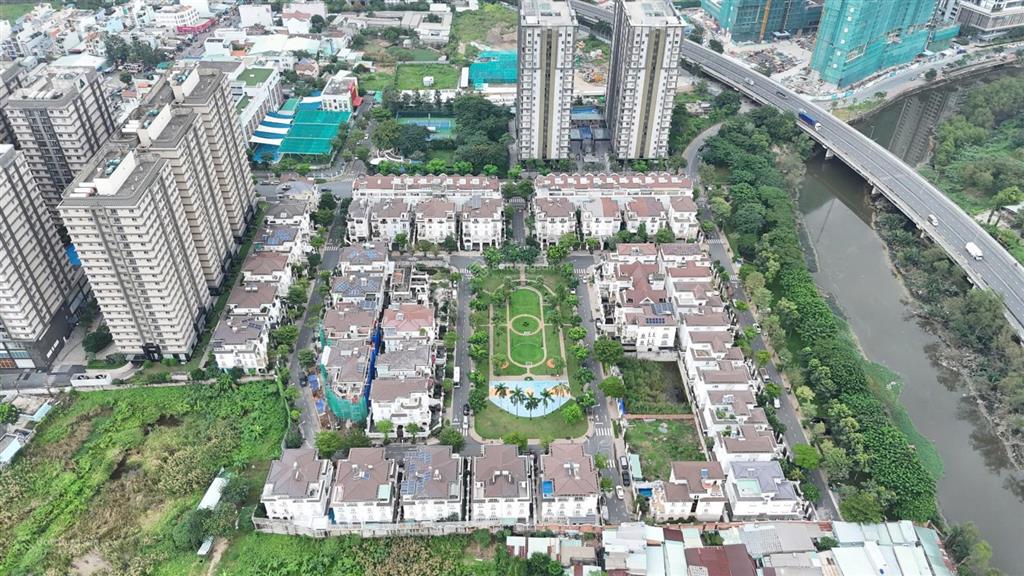 Bán nhanh biệt thự song lập kdc cityland chỉ 49,9 tỷ không có căn thứ 2