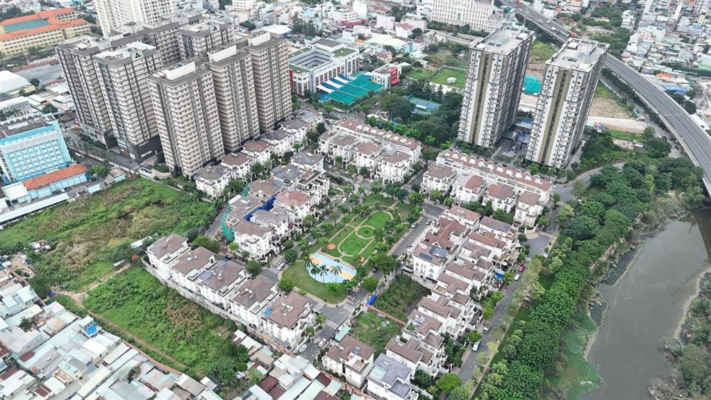 Bán nhanh biệt thự song lập kdc cityland chỉ 49,9 tỷ không có căn thứ 2