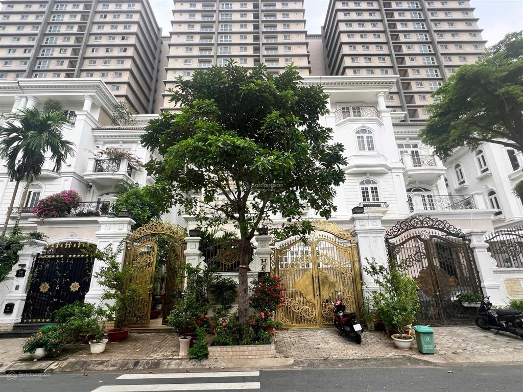 Bán nhanh biệt thự song lập kdc cityland chỉ 49,9 tỷ không có căn thứ 2