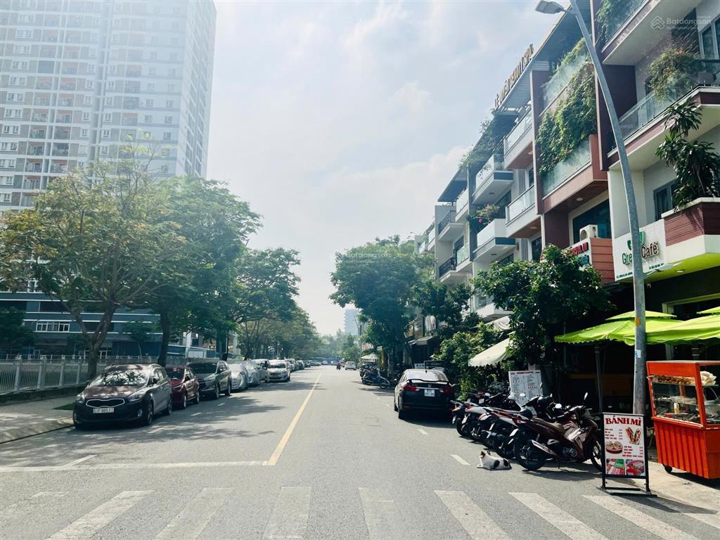 Giảm 3 tỷ bán gấp nhà phố mặt tiền đường 20 m d4 jamona city, hợp đồng thuê 28 triệu