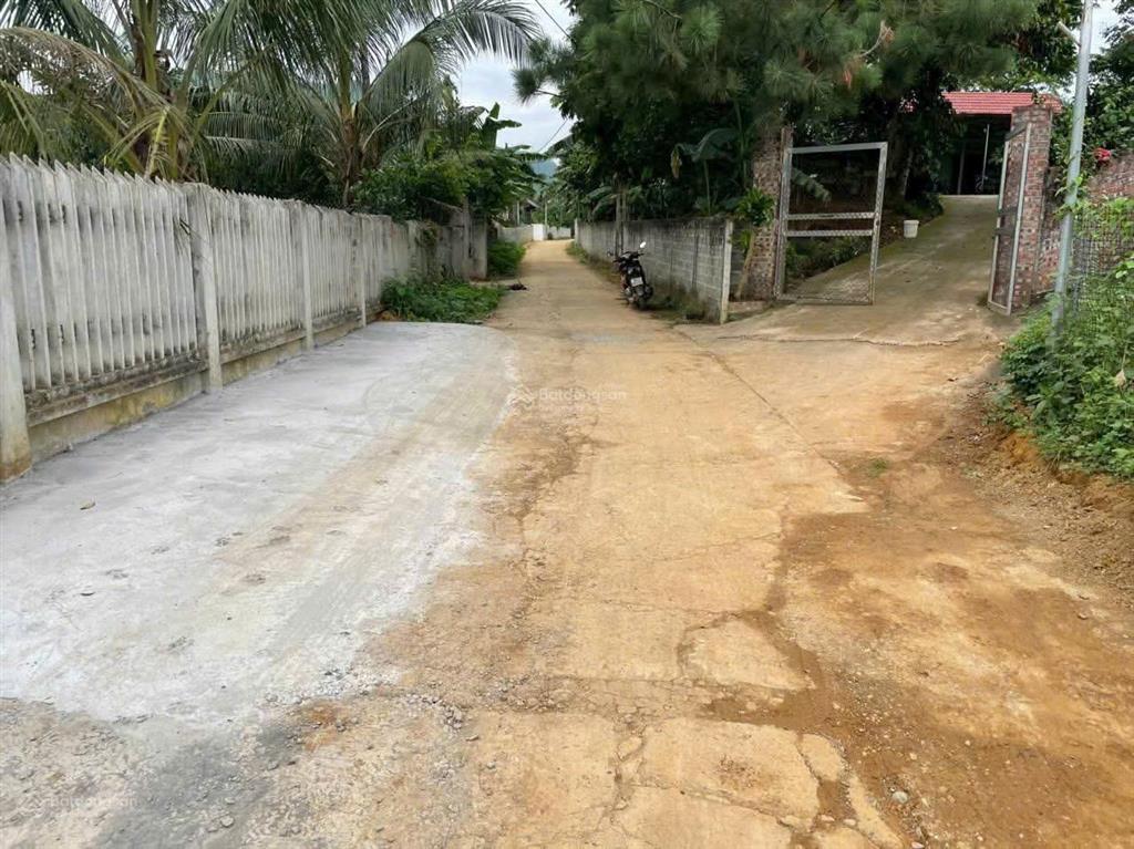 Nhà vườn thanh thủy 702m²  sân rộng  ở nghỉ dưỡng cực đẹp  giá tốt 2,5 tỷ