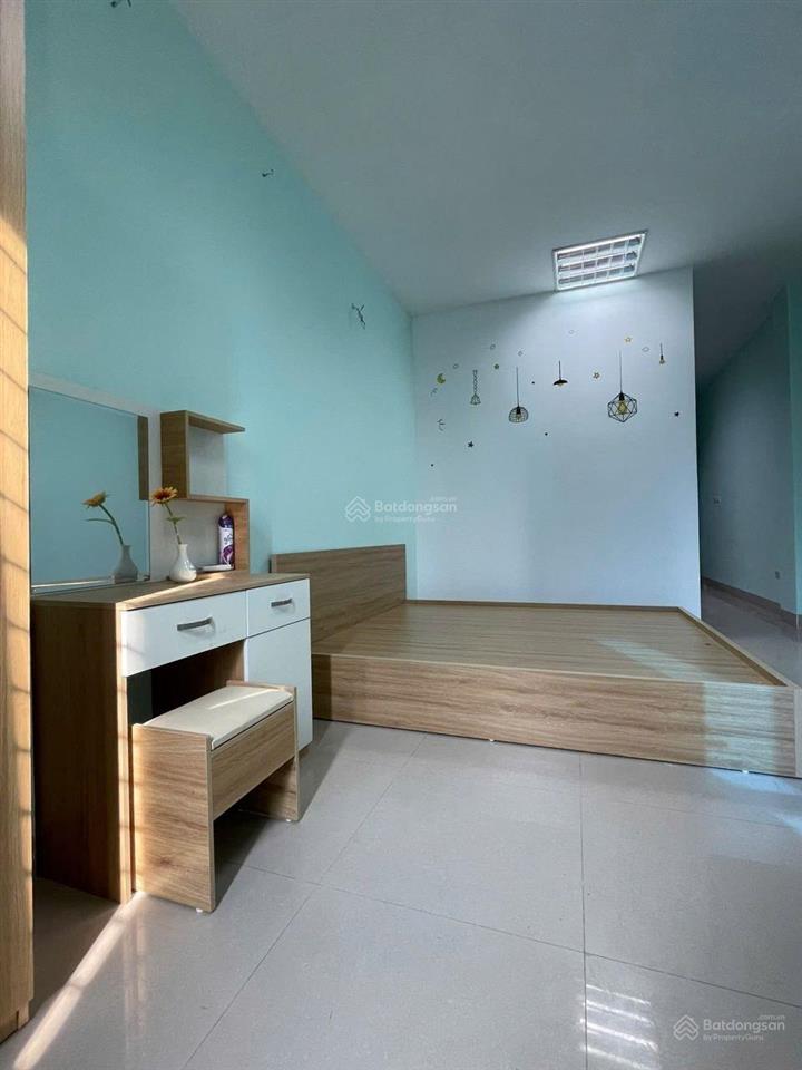 Cho thuê phòng 1 khách 1 ngủ full đồ giường tủ, đh, nl, wc khép kín, đối diện goldmark city chỉ 4.x