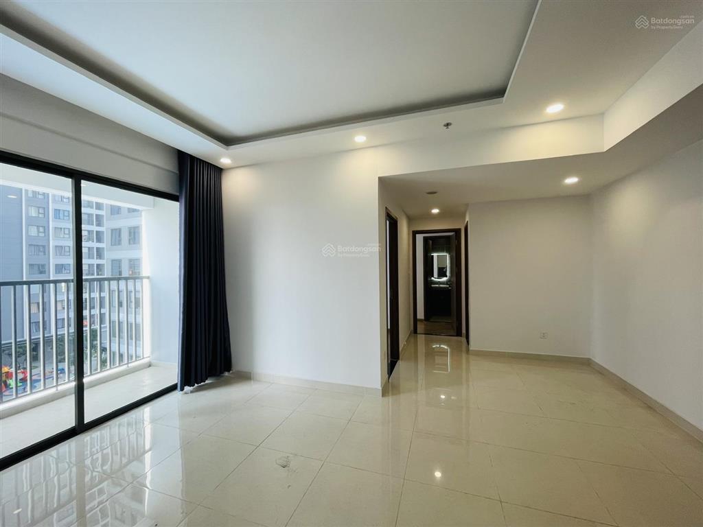 Chính chủ  bán 2pn đông nam, tầng thấp, view trọn hồ bơi
