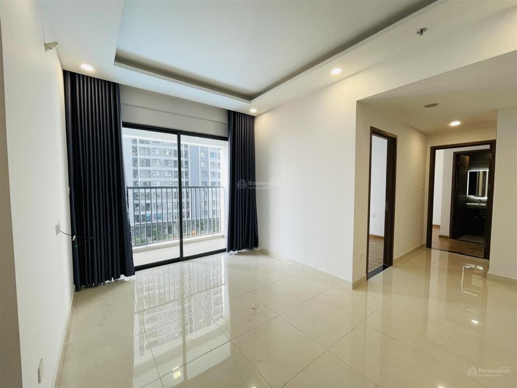 Chính chủ  bán 2pn đông nam, tầng thấp, view trọn hồ bơi