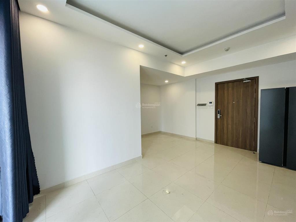 Chính chủ  bán 2pn đông nam, tầng thấp, view trọn hồ bơi