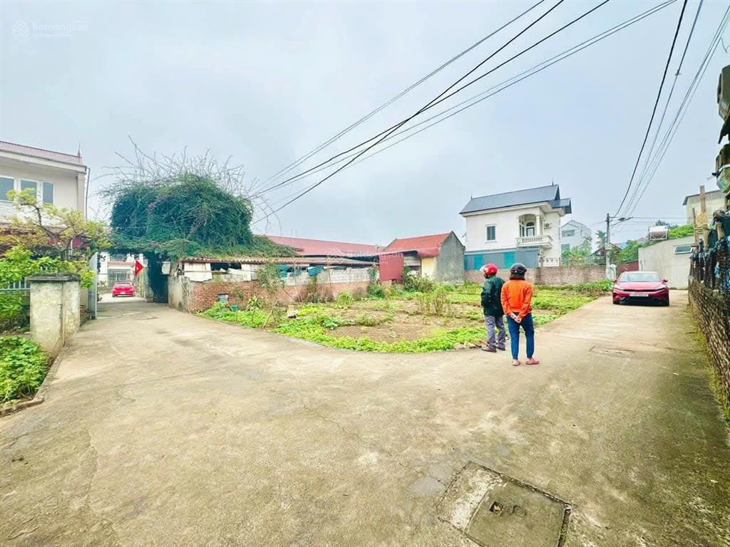 Bán 65m đất đan kim, văn giang, hưng yên sát sân vận động pvf 60.000 chỗ  0385 626 *** e hòa