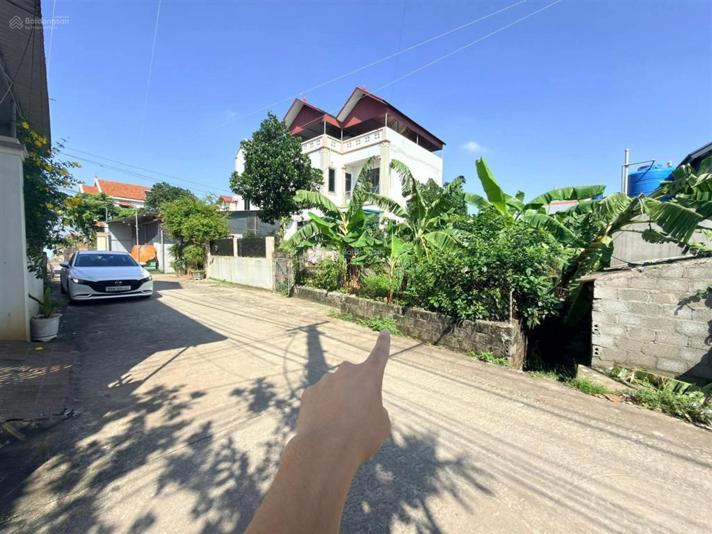 Ra hàng 89m nhân nội, văn giang, hưng yên sát đh bách khoa, sân bóng đá pvf 0385 626 *** e hòa