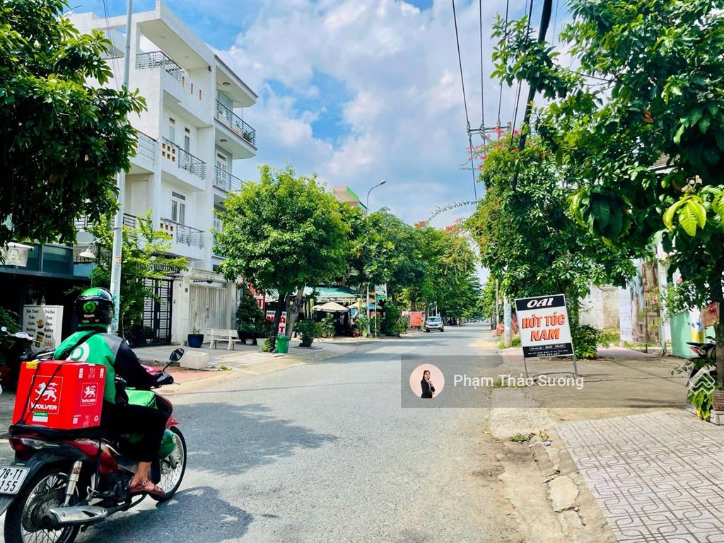 Con hàng giá tốt mặt tiền d3! đất sẵn sổ hồng 90m2  kdc nam long, phước long 11,3 tỷ thương lượng