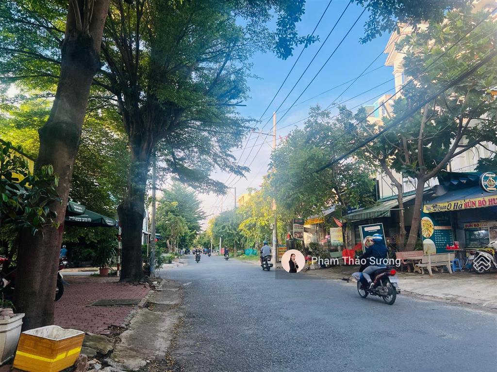 Con hàng giá tốt mặt tiền d3! đất sẵn sổ hồng 90m2  kdc nam long, phước long 11,3 tỷ thương lượng