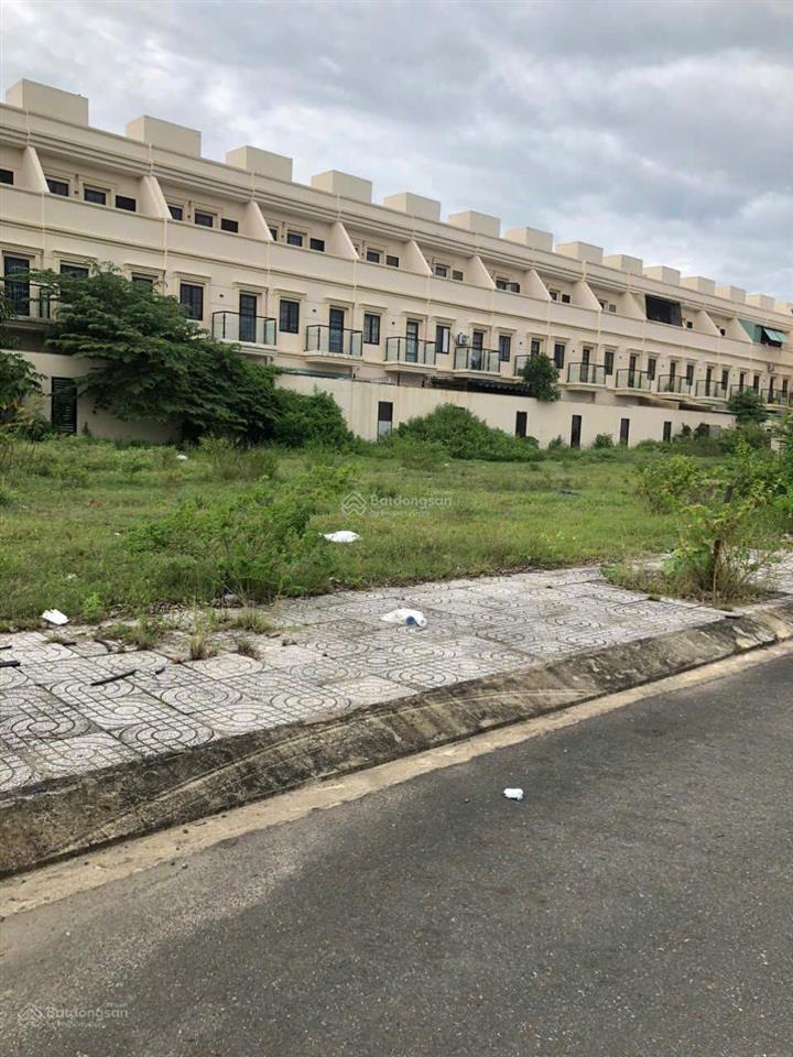 Sập hầm chính chủ cần bán đất lakeside, vị trí đẹp, sau lưng shophouse mê linh, giá tốt