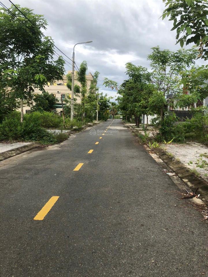 Sập hầm chính chủ cần bán đất lakeside, vị trí đẹp, sau lưng shophouse mê linh, giá tốt