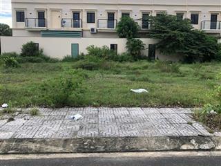 Sập hầm chính chủ cần bán đất lakeside, vị trí đẹp, sau lưng shophouse mê linh, giá tốt