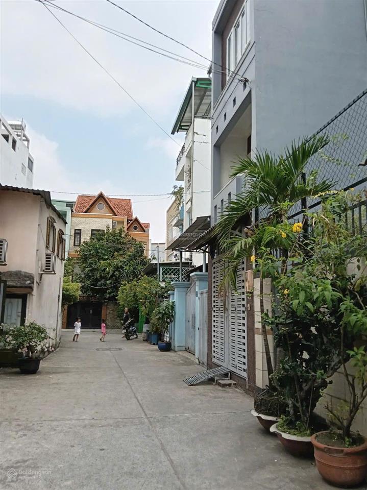 Bán gấp nhà hẻm ô tô 4,6x13m đúc 4 lầu đường lê quang định
