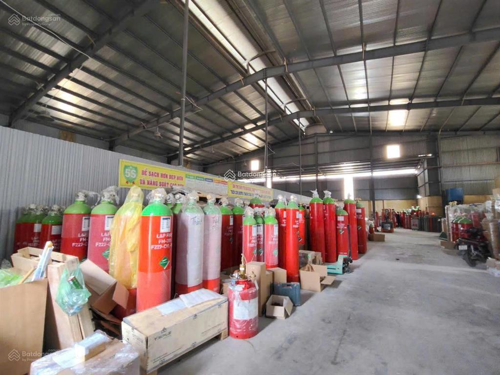 Cho thuê kho mặt đường đại lộ thăng long, cạnh cầu vượt an khánh, dt 600m2, xuất vat, pccc