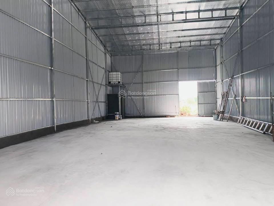 Cho thuê 600m2 kho xưởng tại khu đất dịch vụ lại yên, sơn đồng, hà nội